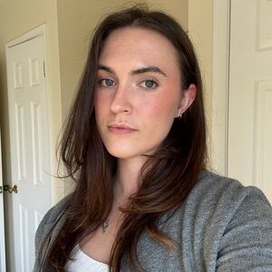 Meet your Posher, Alexandrea